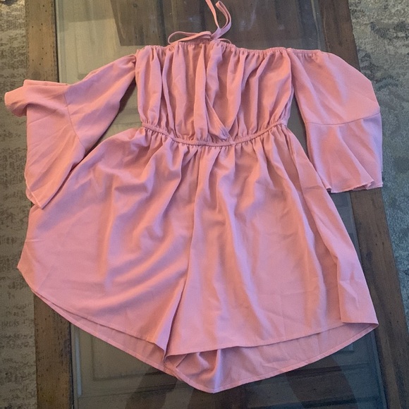 NEW Tied, strapless romper - Picture 2 of 2